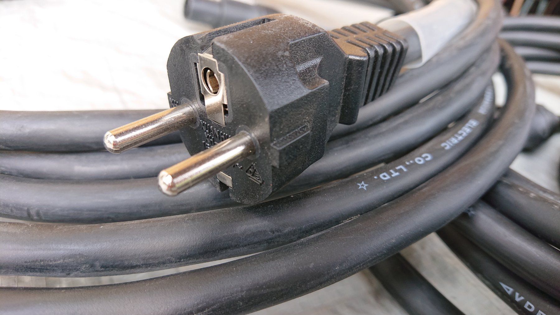 Cavi: 3x ANSCHLUSS KABEL - SCHUKO > POWERCON TRUE1 - 5m - 2.5mm2 – Nuovo (secondo la descrizione) da embrach venduto da radioactivepatrick 4