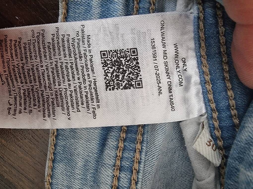 Jeans: ONLY WAUW GR. L/30 – Usato da Kölliken venduto da mae_rld9 1