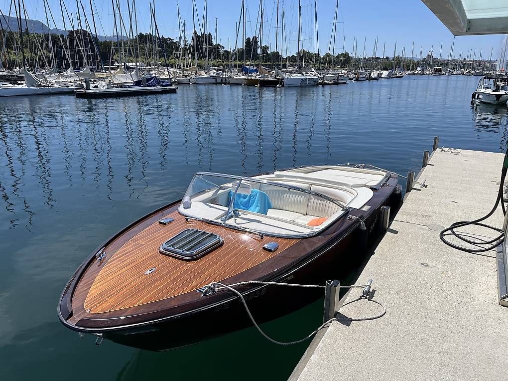 Kits de montage: Boesch 680 Costa Brava - 350cv – D'occasion à Geneve par torf 1