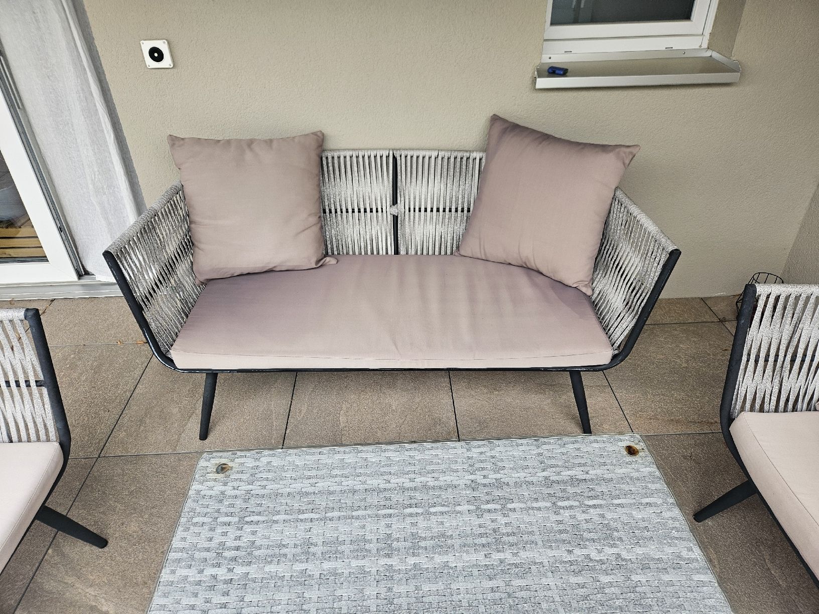 Set di tavolo e panche: Garten-/ Balkonloungeset 4-teilig – Usato da Winterthur venduto da Dodonochisaii 2