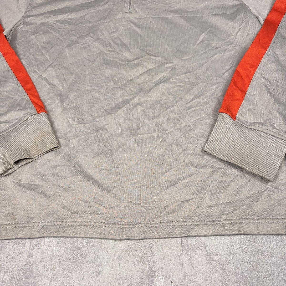 Reebok Maglioni & Felpe: Pull de sport chaud Reebok Zippé gris - Taille XL – Usato da Neuchâtel venduto da aliceguins 1