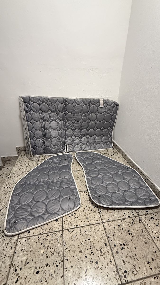 Tappeti & Tappetini: Thermoschutz-Set Wohnmobil/Camper – Usato da Wald ZH venduto da Walder8636 1