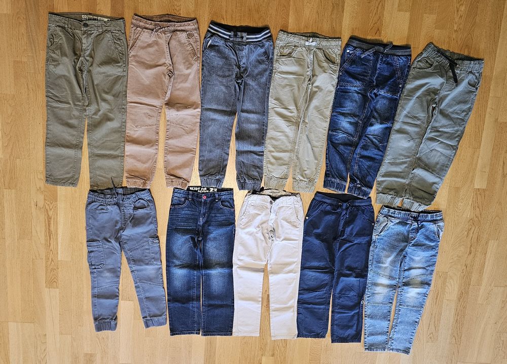 Ensembles coordonnés: 💙 XL Kleiderpaket 💙 Jungs Grösse 134-140 45 Stück – D'occasion à Seuzach par VickyJolina 1