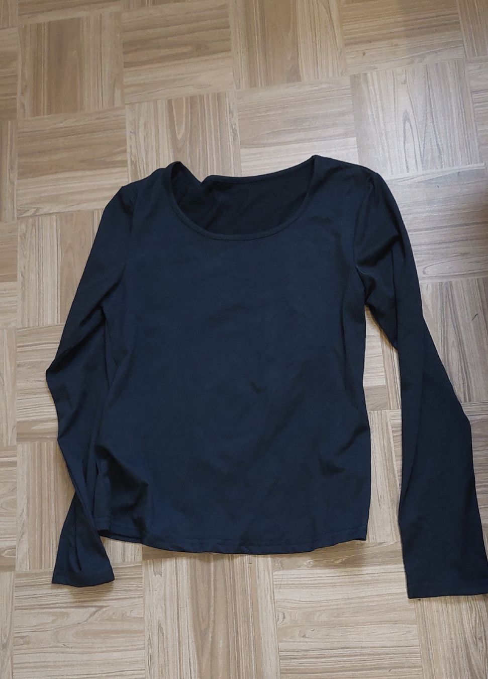 Pullover & Sweatshirts: dünner Pullover – Neu (gemäss Beschreibung) aus Unterbäch VS von Nifadi