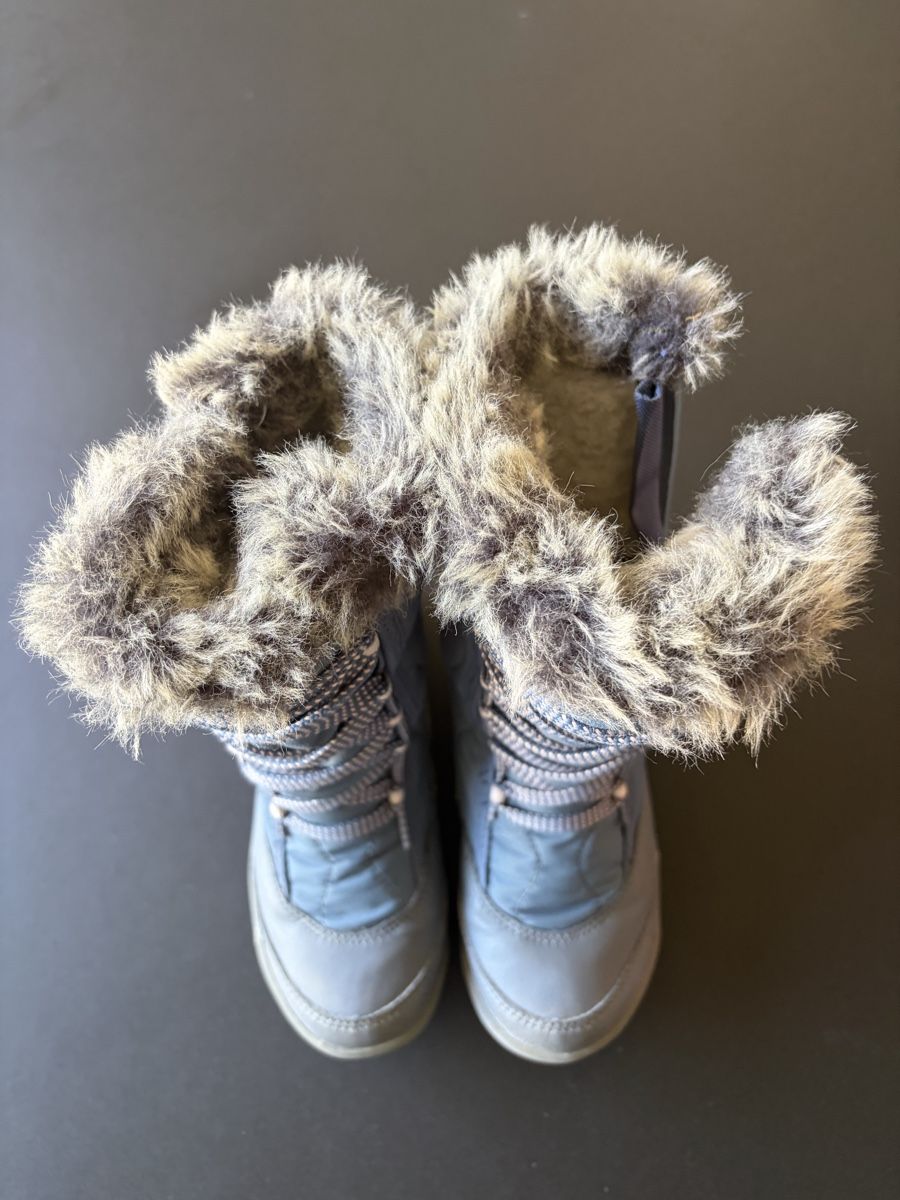 Schuhe für Mädchen: winterstiefel Grösse 28 – Gebraucht aus Horgen von lee_kh6r