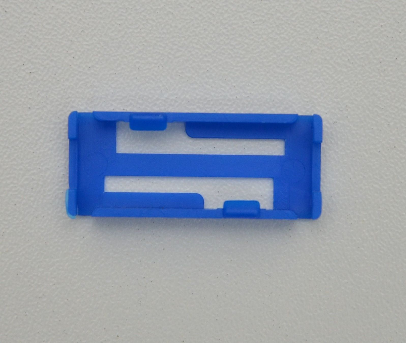 Modellismo RC: Servo Stecker Sicherung Flach Blau – Nuovo e nell'imballaggio originale da Rüti venduto da MSRCModelle 1