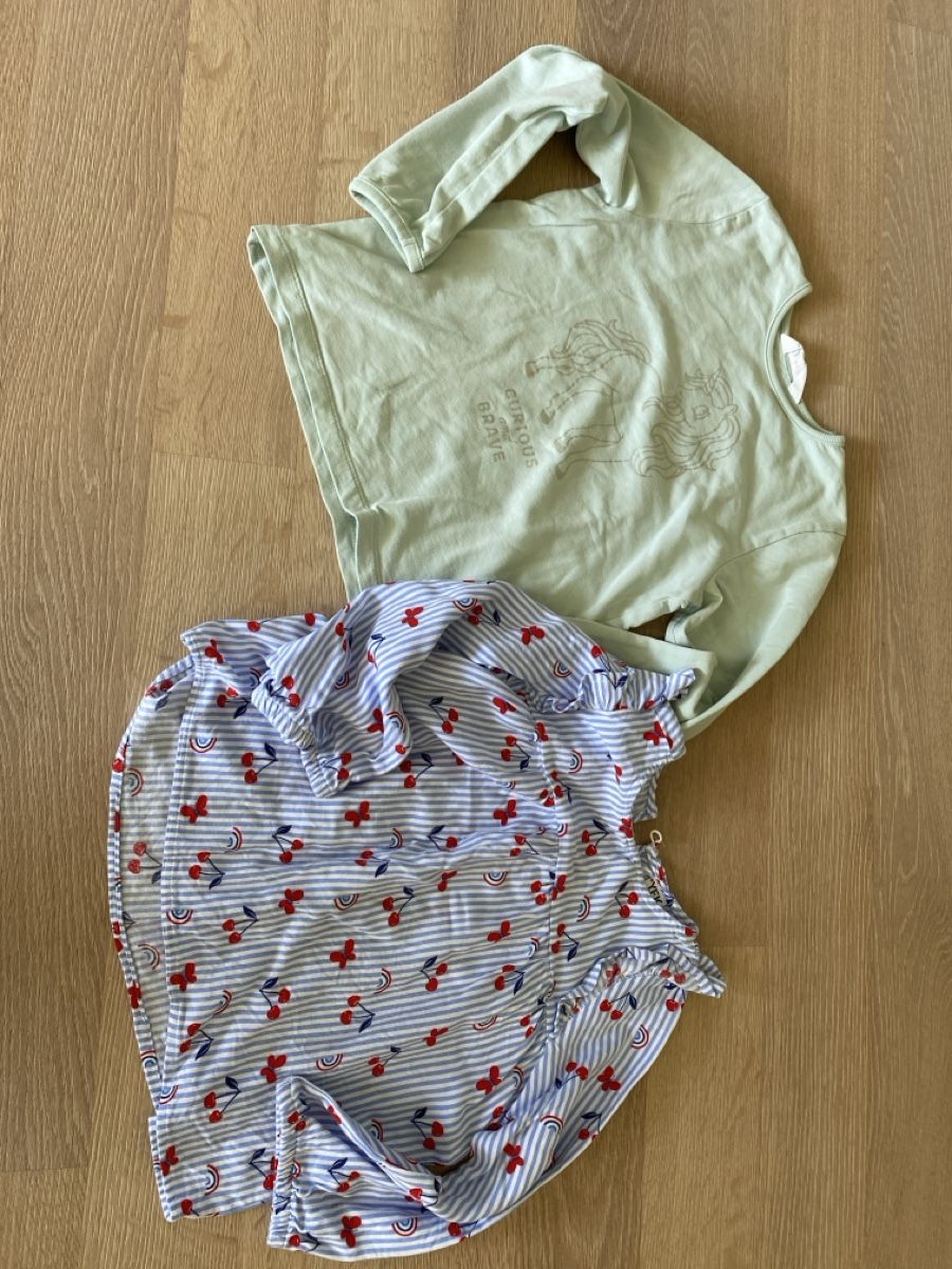 Lotti & Set di vestiti: Zwei Pulli/Bluse - Gr. 122/128 – Usato da Hergiswil NW venduto da mar_js5v
