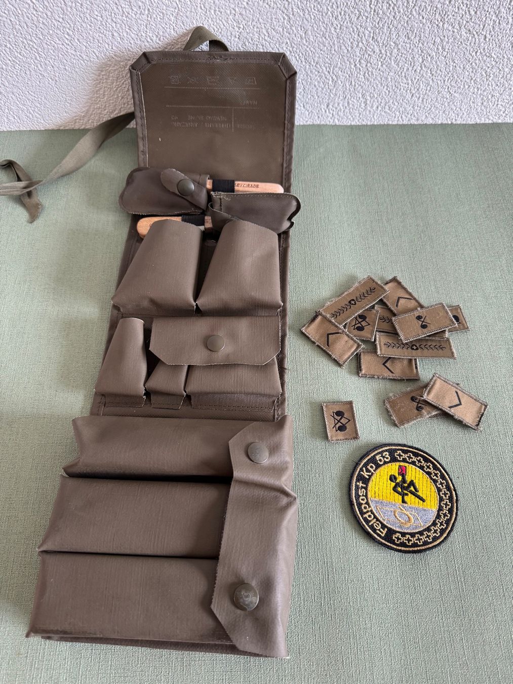 Prodotti di pulizia: Schuhputzzeug Schweizer Armee – Usato da Frauenfeld venduto da difi67 2