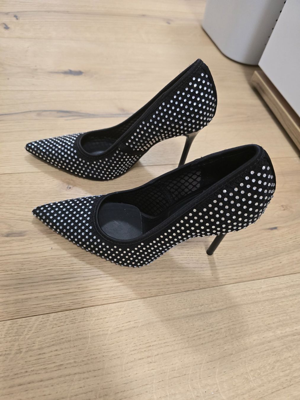 Zara Chaussures femmes: Zara Pumps mit strass – Neuf (Voir description) à Rümlang par Arsasladi