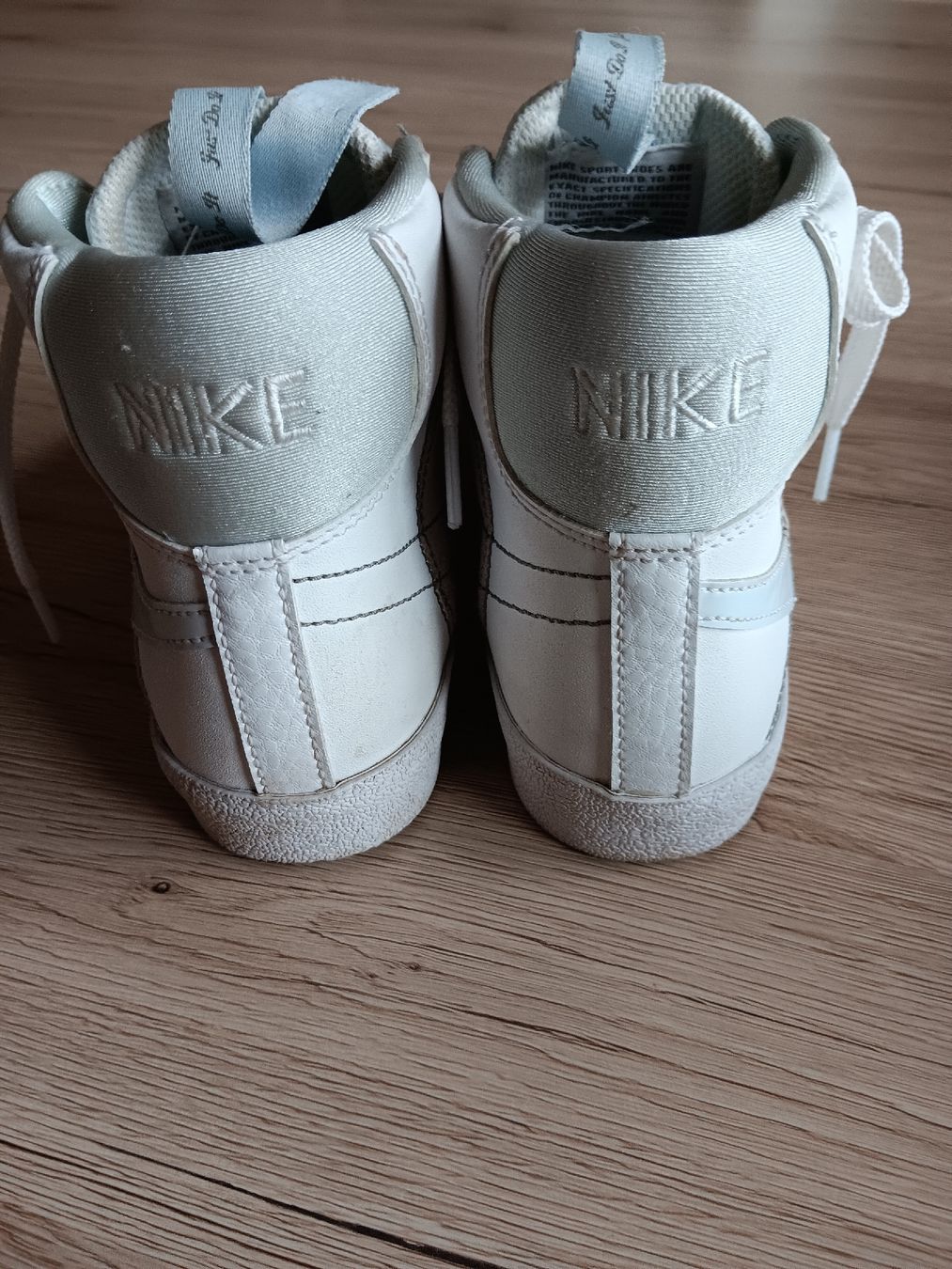 Nike Scarpe da uomo: Baskets Nike Blazer Mid Vintage, pointure 35.5 – Nuovo (secondo la descrizione) da Savagnier venduto da Gaya2 2