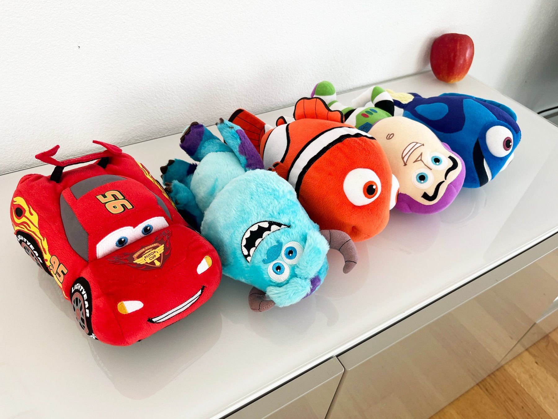Disney Giocattoli: Peluches - Plüschtiere - Disney Pixar – Usato da Lausanne venduto da BeyondStories 3