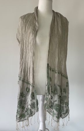 Schöner Schal, Stola, Tuch, Sommerfarbe, Grün, Beige/Grau