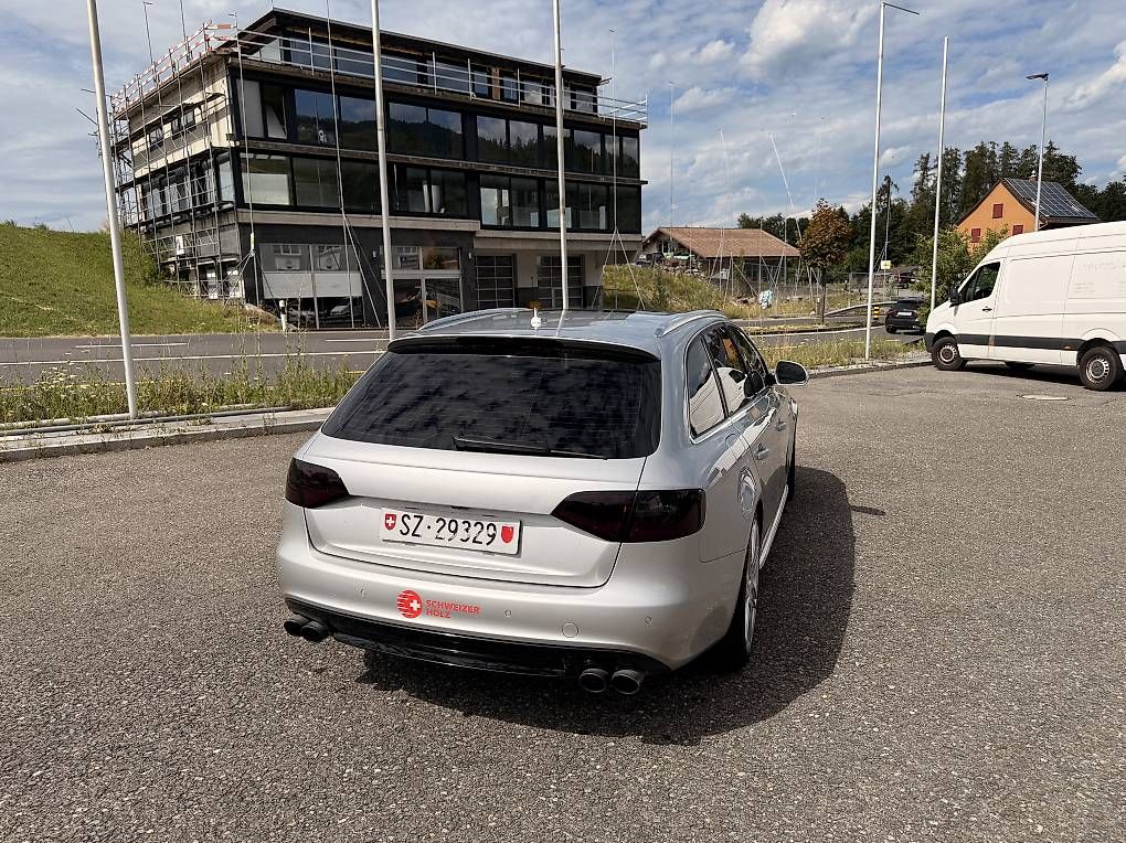 Audi Autos: Audi s4 B8 – D'occasion à Rüti ZH par KarawanHolzGmbH 3