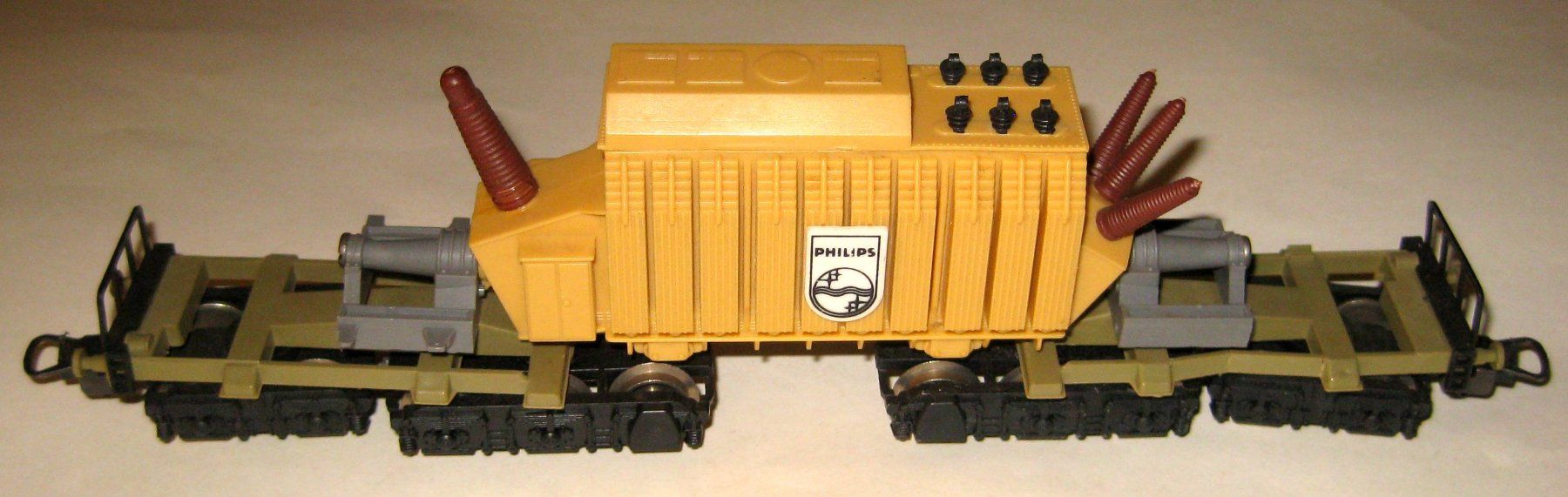 Modellini di ferrovie: Schwerlasttransporter 10-Achser mit Philips-Trafo, DC – Nuovo (secondo la descrizione) da Yverdon les Bains venduto da f751m