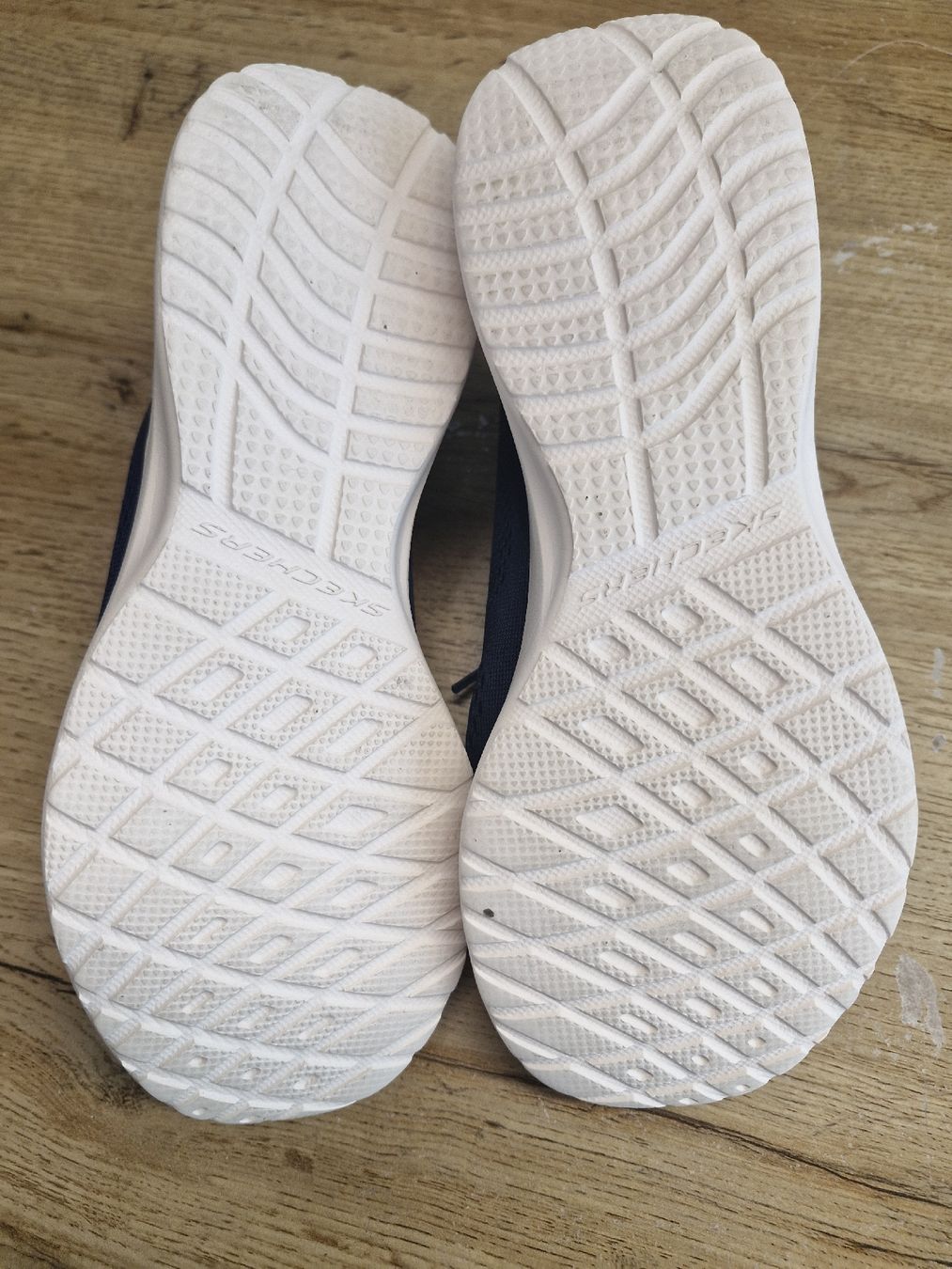 Skechers Damenschuhe: Skechers Gr. 36.5 – Gebraucht aus Hergiswil LU von 88winu 3