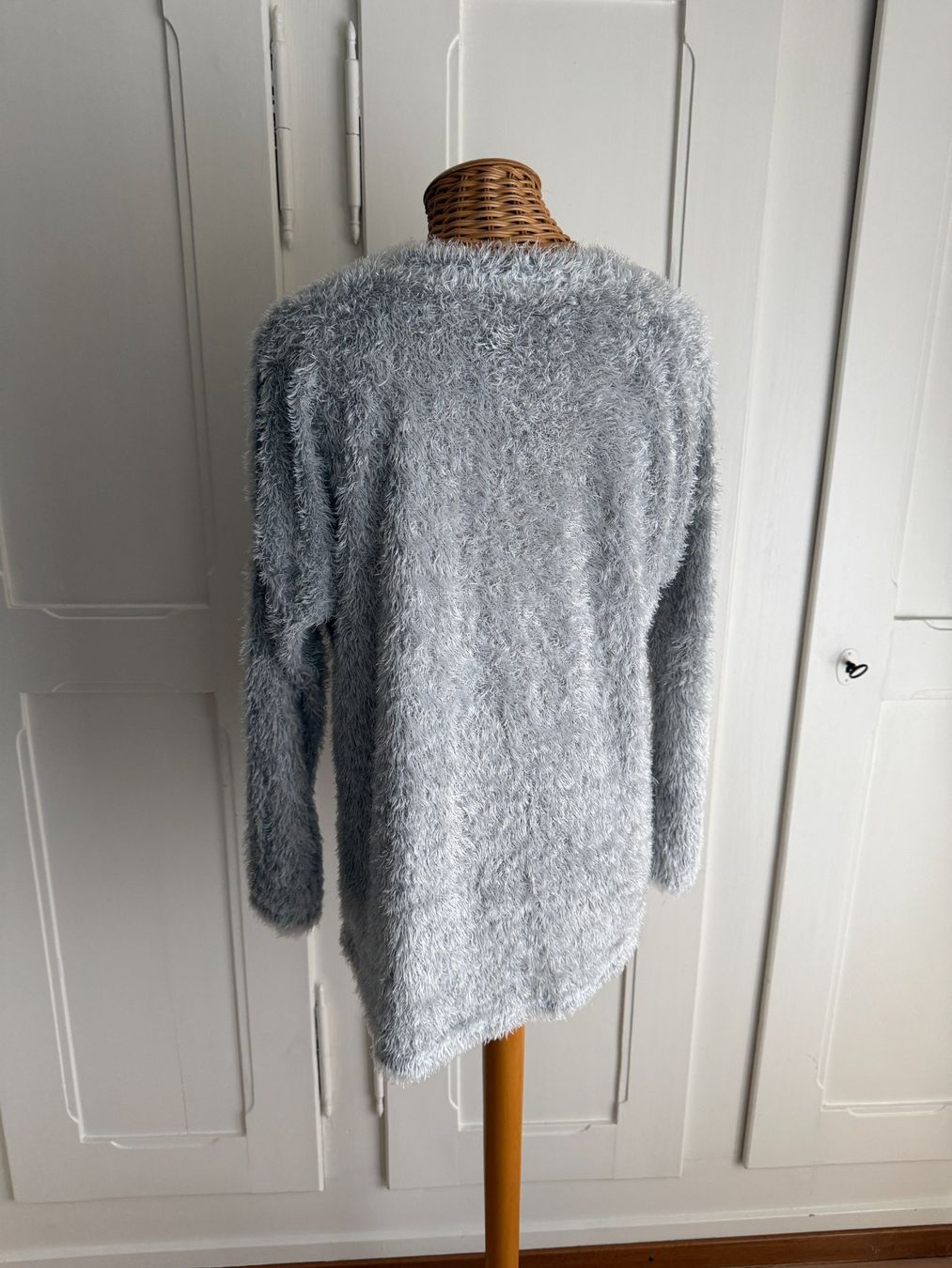 Pulls & Sweat-shirts: Pullover flauschig mit Pailletten-Stern M – D'occasion à Zürich par Diazaio 2