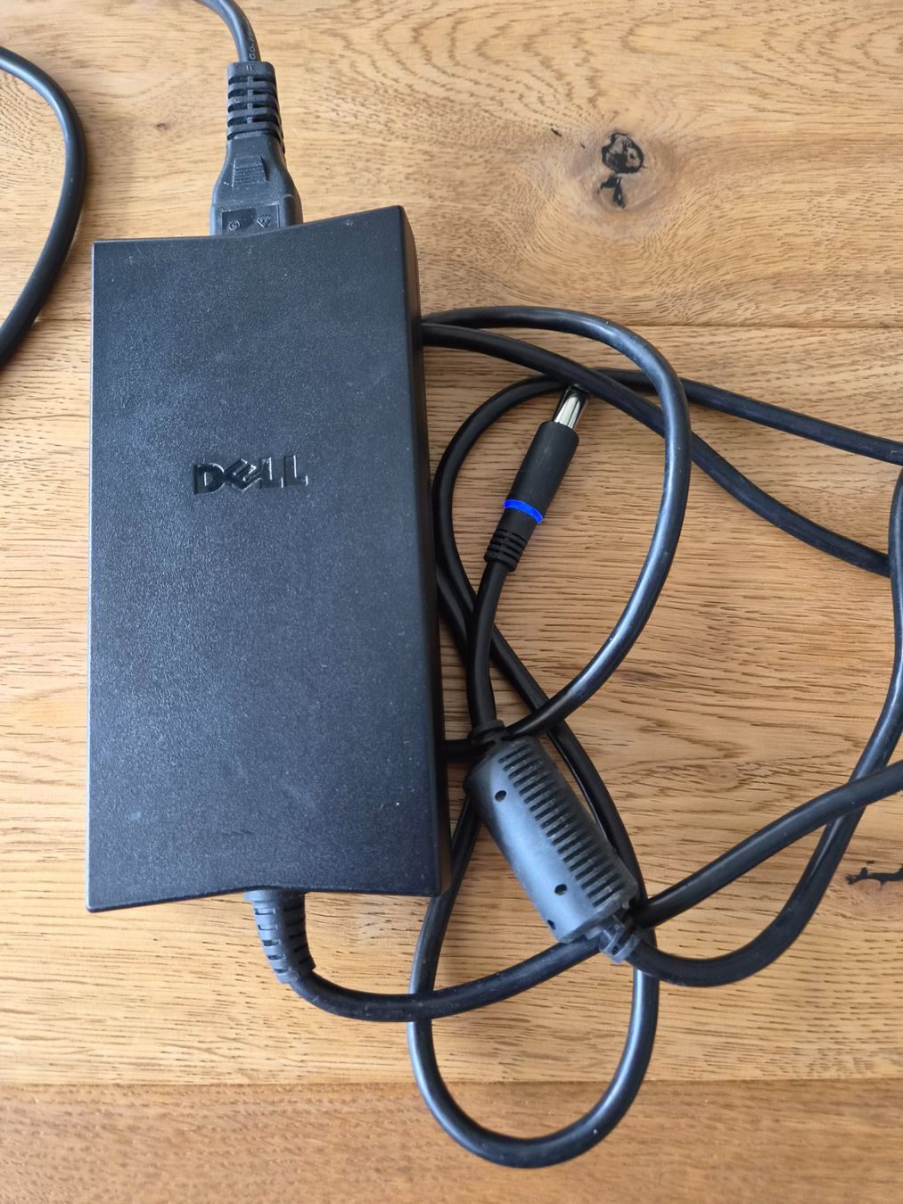 Dell Caricabatterie: DELL Laptop Ladegerät 130W AC-Netzteil – Usato da Wädenswil venduto da ky_109 2