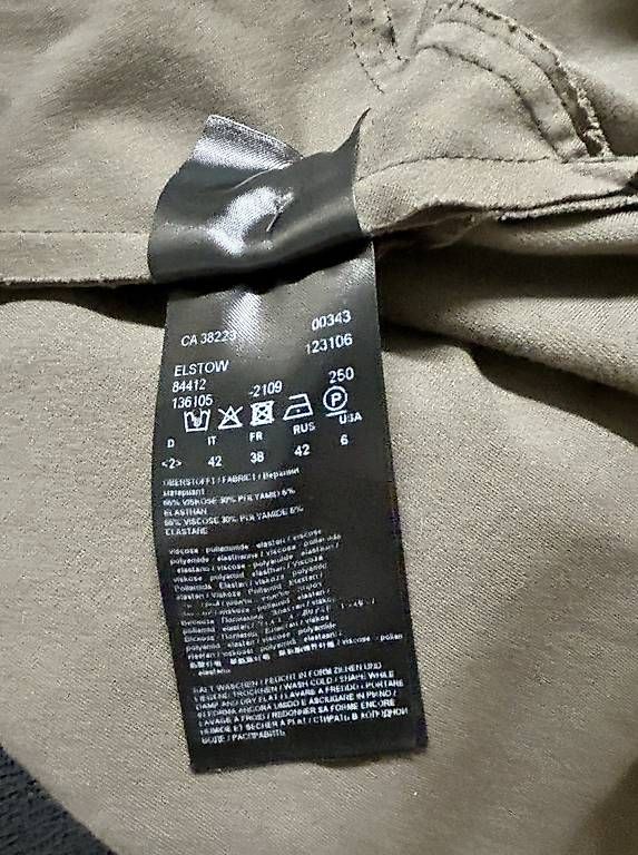 Giacche: KURZE OVERSIZED JACKE mit Stehkragen  – Usato da Widnau venduto da hbr_mhx2 3