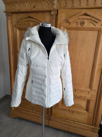 schöne Skijacke Spyder