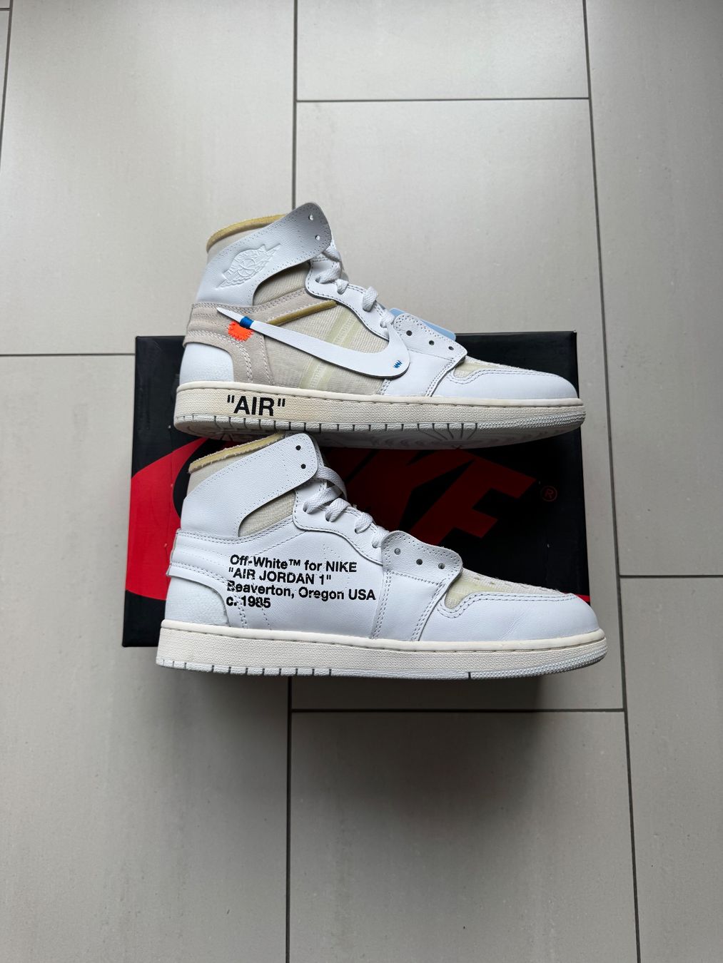 Off-White Scarpe da uomo: Jordan 1 Retro High Off-White Euro – Nuovo e nell'imballaggio originale da Dübendorf venduto da cendre 2