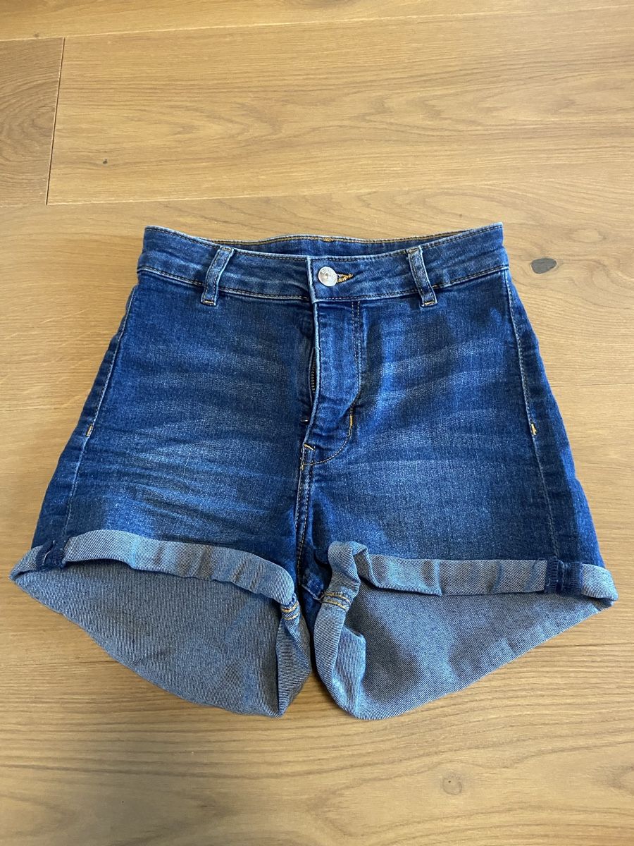 H&M Jeans: Jeans Shorts – Nuovo (secondo la descrizione) da Ausserberg venduto da ani_7jqv