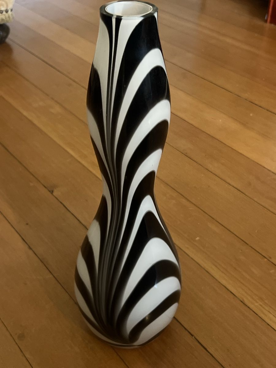 Murano Vase & Récipients: Schwarz-weiss Murano Vase  – D'occasion à Bern par reisetina 2