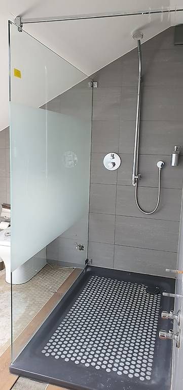 Docce: Duschwand- aus Glas, INLOOP X, von Sprinz – Usato da Winterthur venduto da BauTeilLaden2000