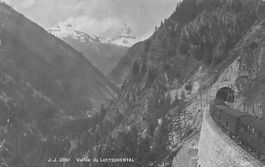 Lötschental (VS) – Zug der Lötschbergbahn Bahn