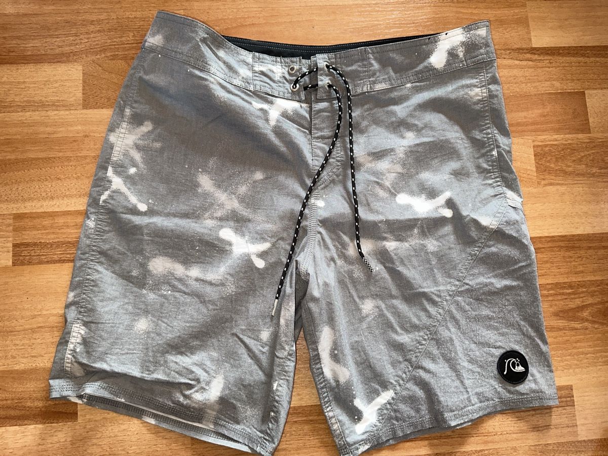 Quiksilver Costumi da bagno: Quiksilver Boardshorts Gr. 34 – Usato da St. Gallen venduto da mai_zpt7