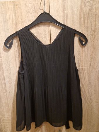 schwarze bluse, gibt es auch in weiss.