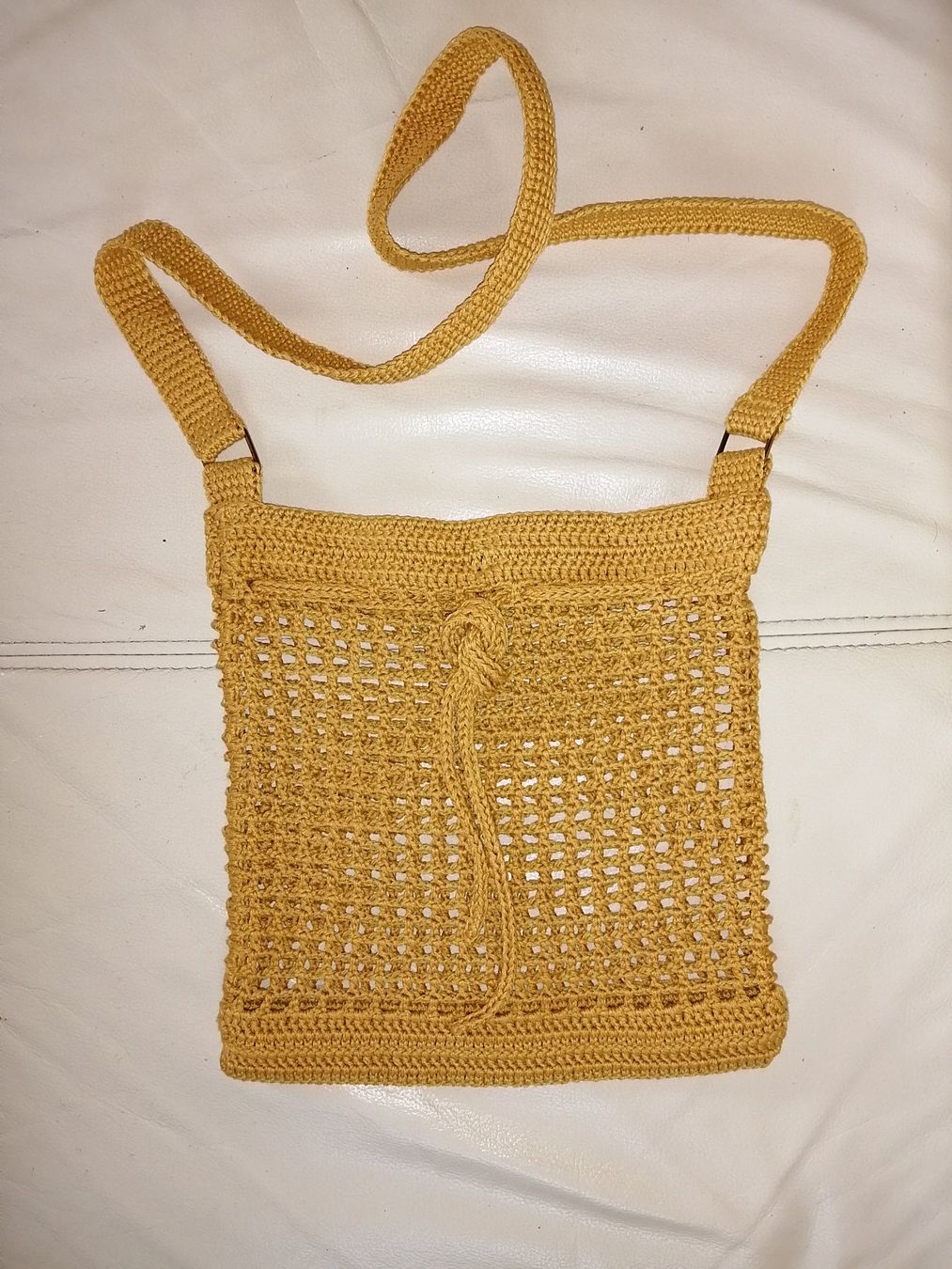 Sacs femmes: handgestrickte Umhängetasche 100%Baumwolle – Neuf (Voir description) à Buchrain par nat_pl5p 1