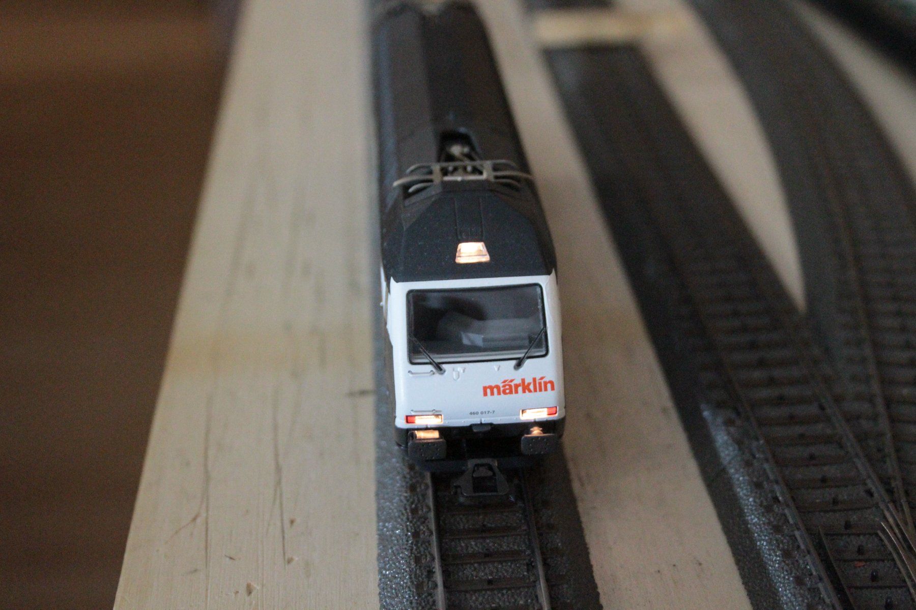 Märklin Modellini di ferrovie: Märklin SBB Re 460 Dummy E-Lok Heizer – Usato da Triesen venduto da gleis8 7