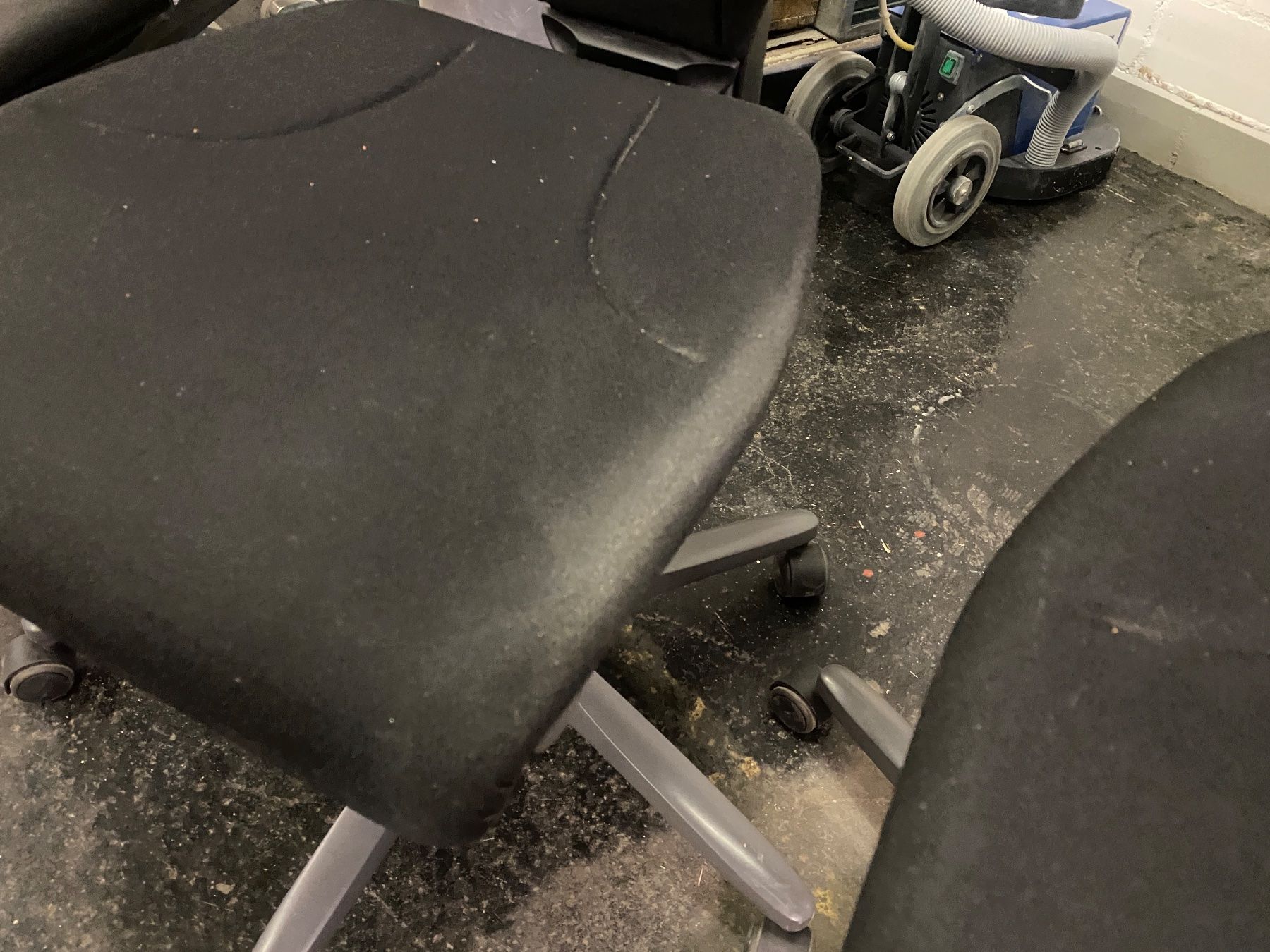 Giroflex Sedie: Posten Giroflex Bürostühle ab 1.- – Usato da Wabern venduto da HK-Design 2