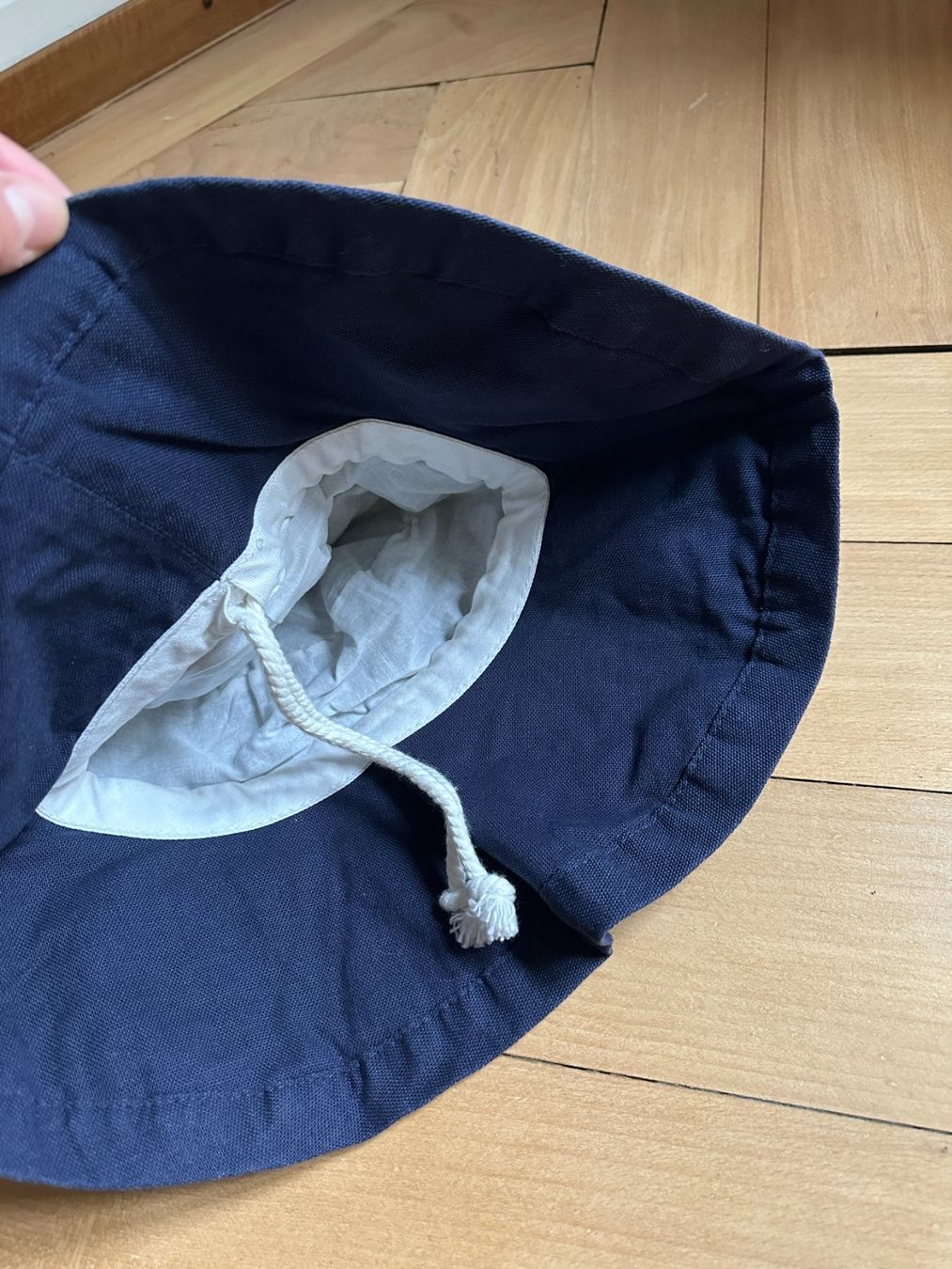 Copricapi, berretti & cappellini: SCALA - Bucket Hat dunkelblau – Usato da Zürich venduto da Diazaio 2