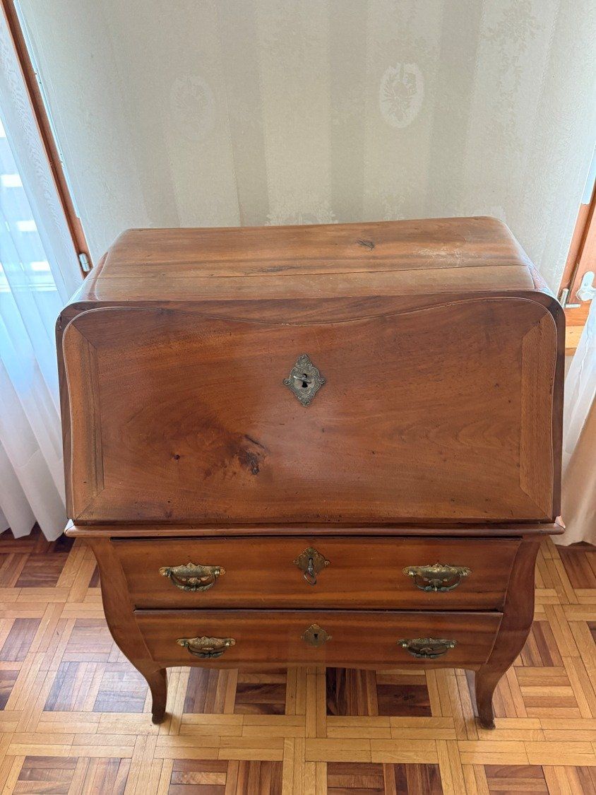 Cassettiere: Bureau-commode Louis XV – Usato da Visp venduto da tey_9phr 1