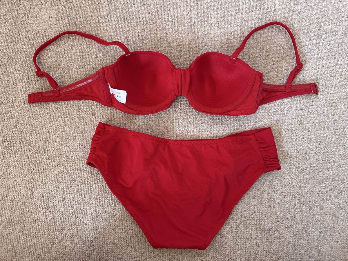 C&A Costumi da bagno & Bikini: Roter Bikini C&A Grösse 75B / 36 – Usato da Buchs AG venduto da tifena 1