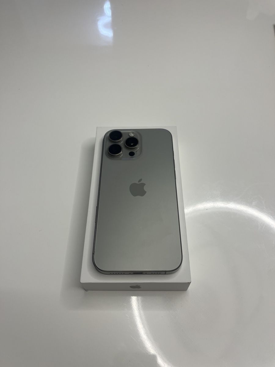 Apple Handys / Smartphones: Iphone 16 Pro Max 512 Gb – Gebraucht aus Uetendorf von Sim83
