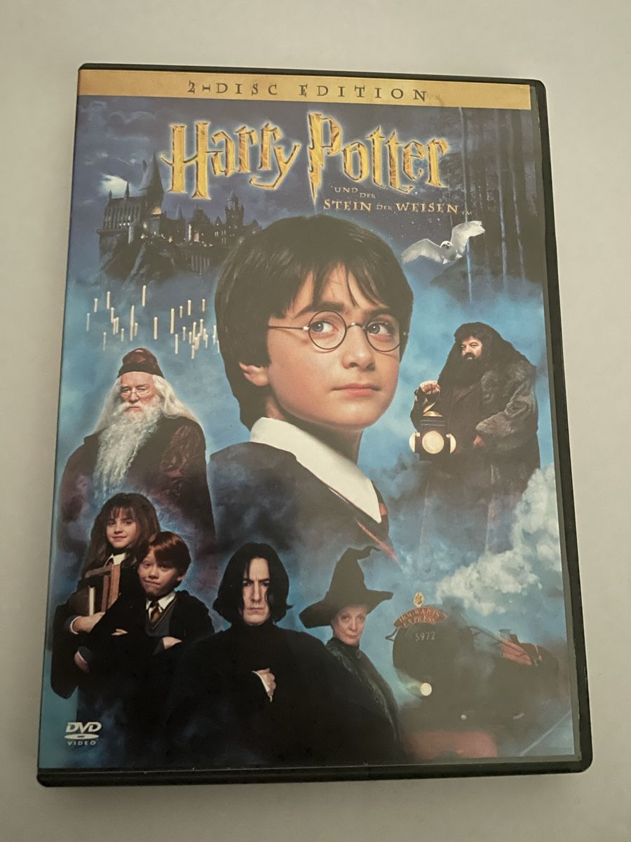 Tutti i DVDs: Harry Potter und der Stein der Weisen – Usato da Winterthur venduto da Cobraforce
