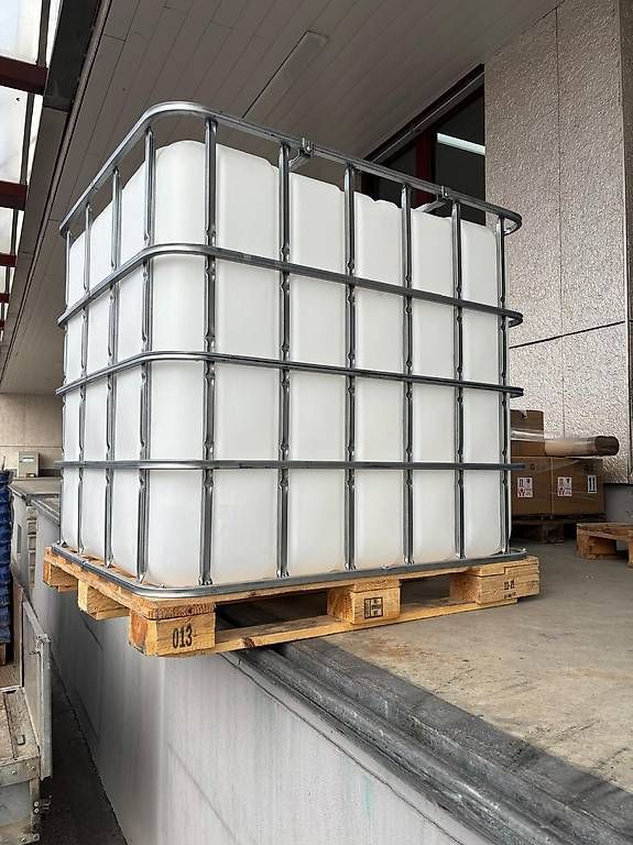 Contenitori edile: Neuwertiger IBC Container 1000L auf Palette – Usato da Münchwilen TG venduto da pinchito_90 1