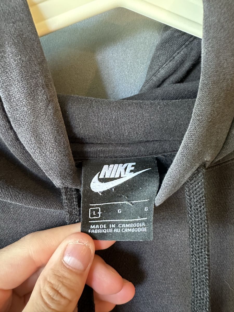 Maglioni & Felpe: Pull à capuche Nike de taille L – Usato da st-prex venduto da davdav1597 1