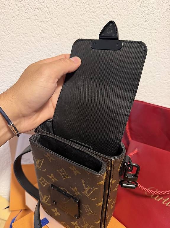 Sacs: Sacoche Louis Vuitton  – D'occasion à Attalens par Fredosss 3