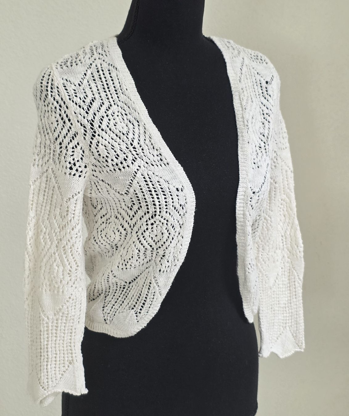 Only Bolero: Damen  Bolero Only weiss Grösse M  – Usato da Rheinsulz venduto da Gilea
