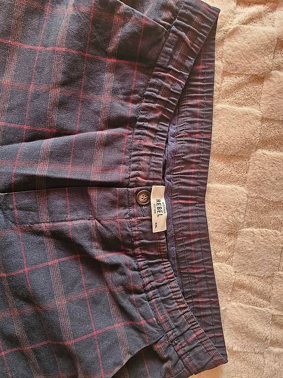 Pantaloni: Stoff-Hose – Usato da Kreuzlingen venduto da giu_6k2z 1