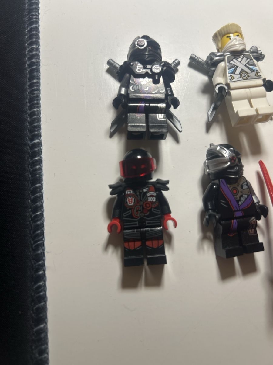 Lego Spielzeuge: Lego Ninjago Figuren – Gebraucht aus Zürich von ism_7wbp 1