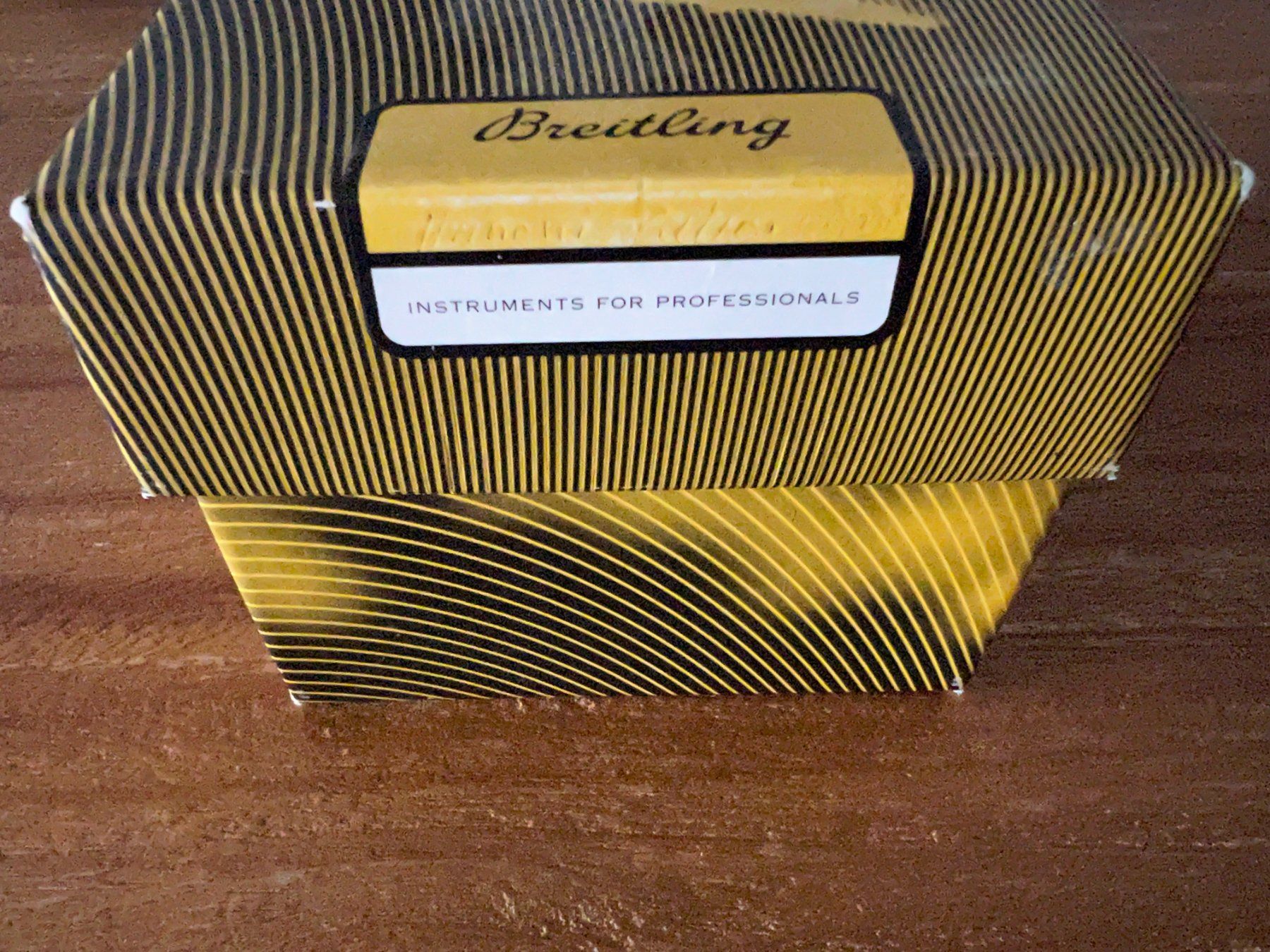 Breitling Orologi: BREITLING "Plane" black & yellow outerbox for bakelite box – Usato da Mont-sur-Lausanne venduto da vmi_ym5l 4