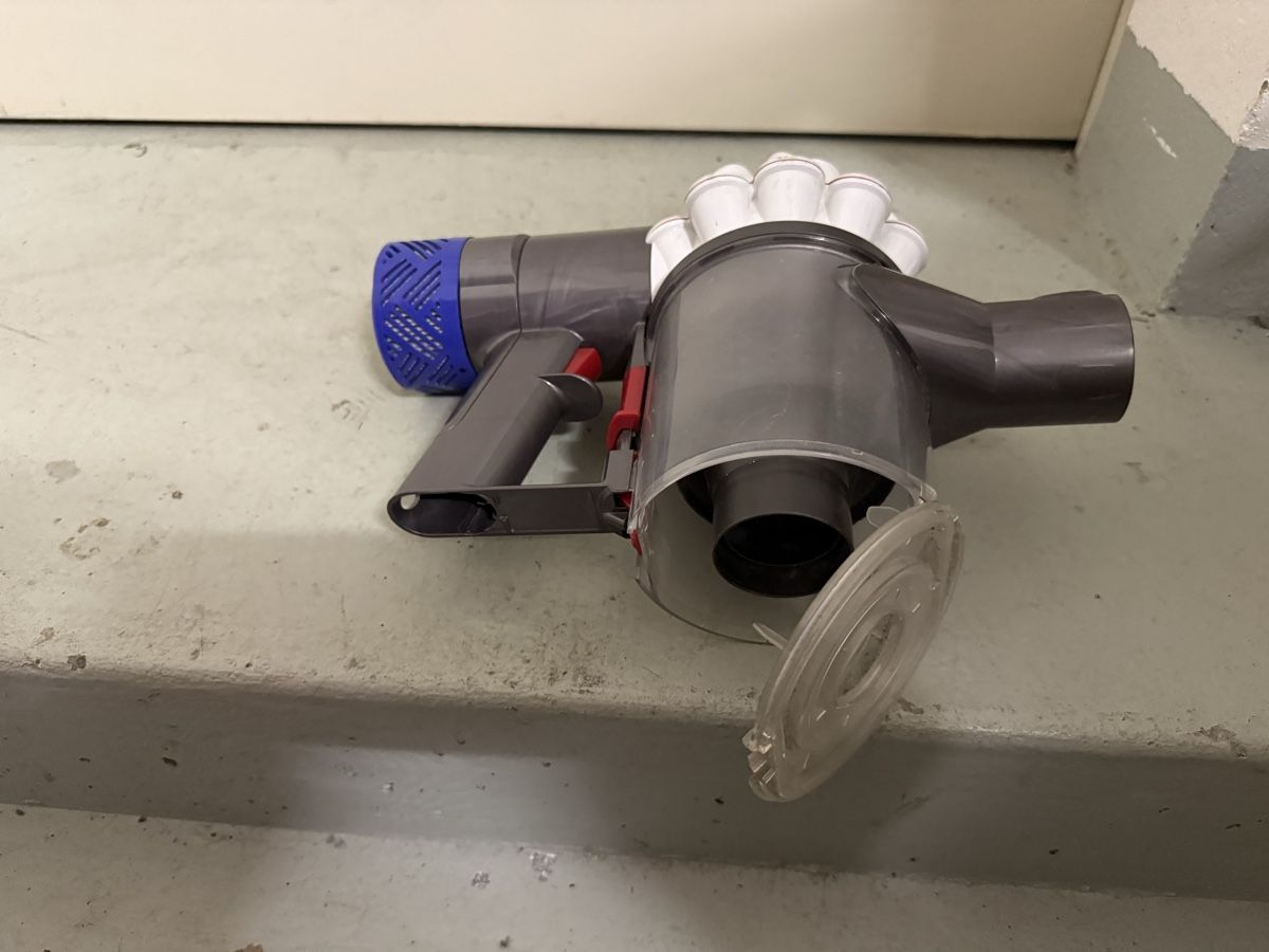 Dyson Aspirapolveri & Accessori: Dyson V6 Akku-Staubsauger – Difettoso da Birsfelden venduto da mah_6yvz 1