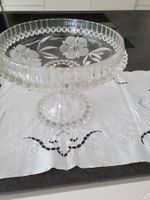 Glas Obstschale mit Blumenmuster und Kugelfuss