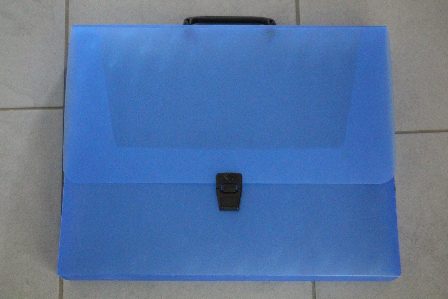 Koffer & Taschen: Zeichenmappe blau – Gebraucht aus Eschenbach SG von Anisti13