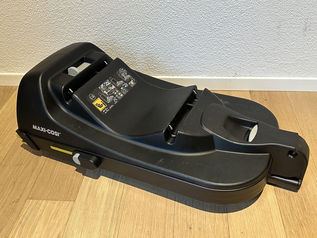 Maxi-Cosi Seggiolini per auto: Maxi-Cosi CabrioFix i-Size + Base – Usato da Freienwil venduto da mokinho 5