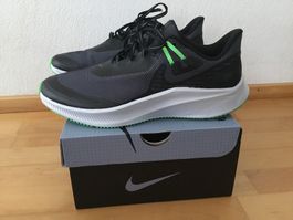 Nike Running - Jogging Schuhe, Men, Gr. 44, neu
